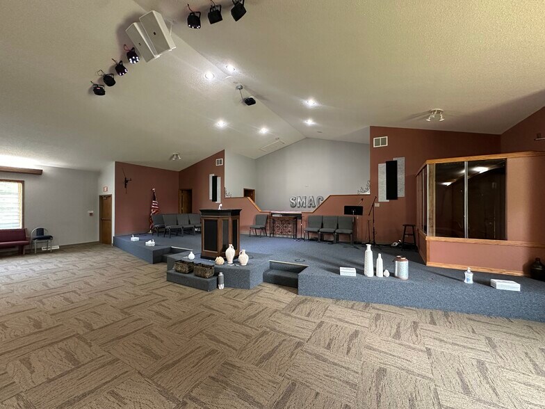 More Photos Of 3372 E Moffett Ln, Bloomington Religious Facility For Sale