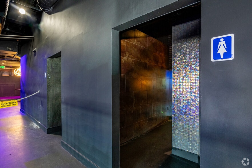 More Photos Of 1909 Blake St, Denver Freestanding For Sale