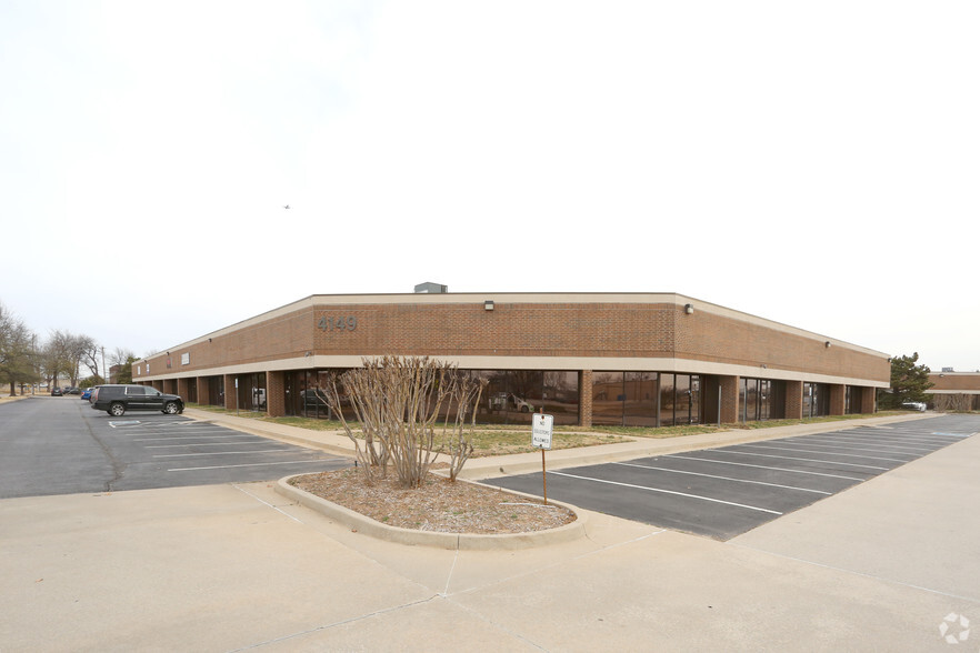 Primary Photo Of 4141-4149 Highline Blvd, Oklahoma City Research And Development For Lease