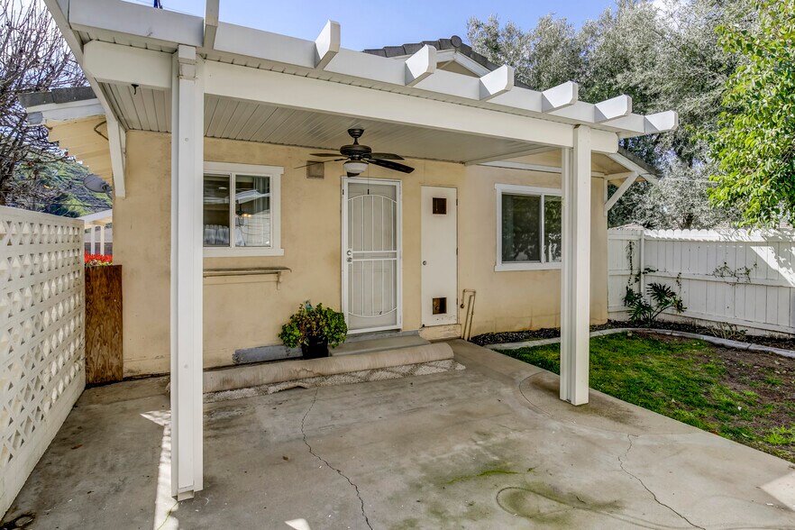 More Photos Of 2371 Mentone Ave, Mentone Apartments For Sale