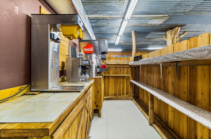 More Photos Of 360 Bill Garsee rd, Moscow Specialty For Sale