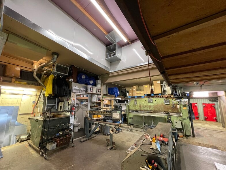 More Photos Of 298-300 Edmund Ave, Paterson Warehouse For Sale