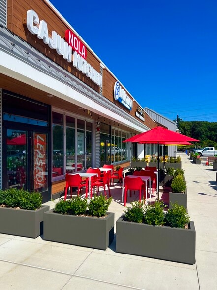 More Photos Of 380 Maple Ave, Shrewsbury Unknown For Lease