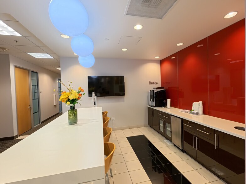 More Photos Of 6080 Center Dr, Los Angeles Coworking Space