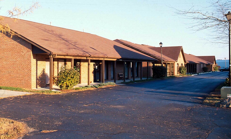 More Photos Of 3956 Brown Park Dr, Hilliard Office For Lease