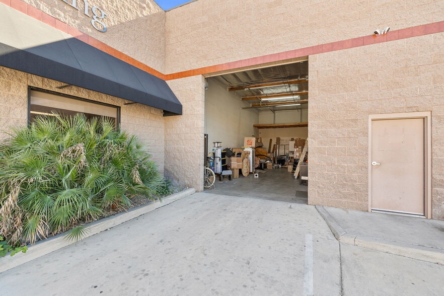 More Photos Of 75090 St. Charles Pl, Palm Desert Warehouse For Lease