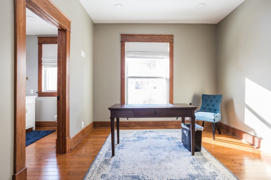 More Photos Of 502 W Main St, Danville Office For Sale