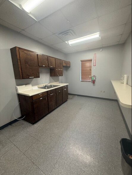 More Photos Of 3836 Industrial Cir, Bossier City Service For Lease