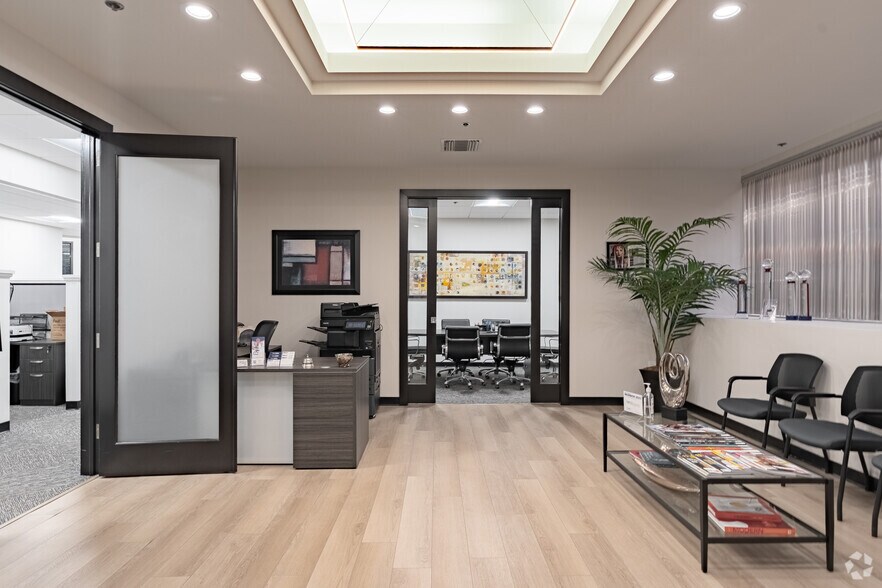 More Photos Of 2500 N Military Trl, Boca Raton Office For Lease