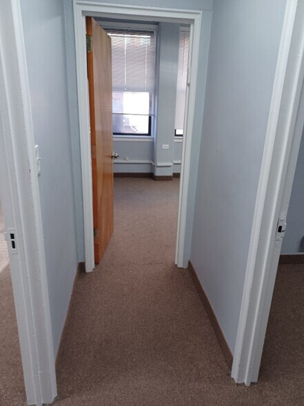 More Photos Of 11655 Queens Blvd, Forest Hills Office For Lease