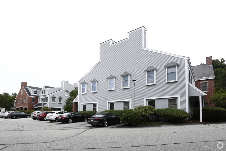 More Photos Of 266 Main St, Medfield Office For Lease