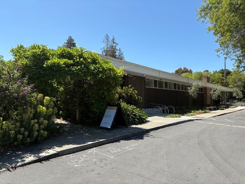 Primary Photo Of 4161 Alma St, Palo Alto Religious Facility For Lease