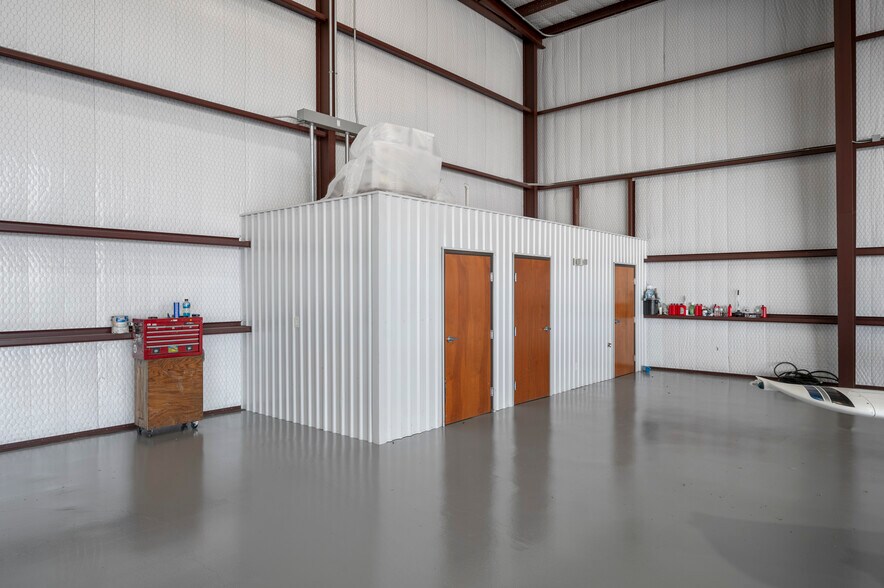 More Photos Of 1438 Airport Blvd, Mesquite Specialty For Sale