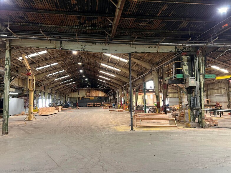 More Photos Of 8380 Agate Rd, White City Manufacturing For Sale