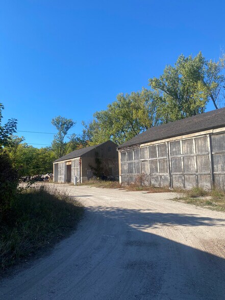 More Photos Of 5052 Reynolds Rd, Sturgeon Bay Flex For Sale