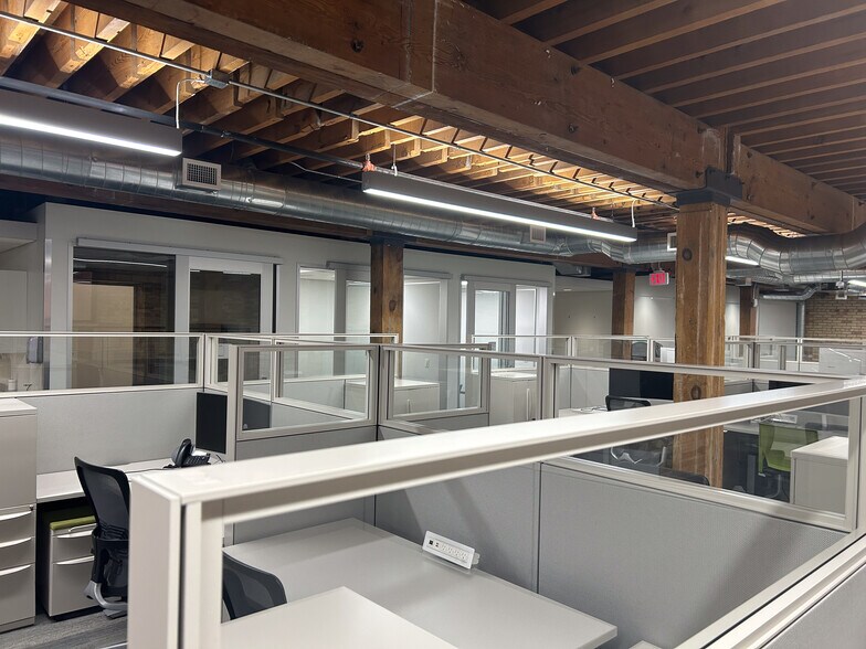 More Photos Of 25 Ottawa Ave SW, Grand Rapids Medical For Lease