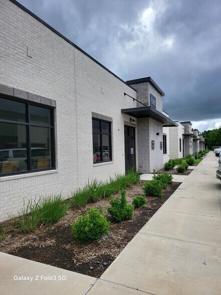 More Photos Of 26077 Nelson Way, Katy Light Distribution For Lease