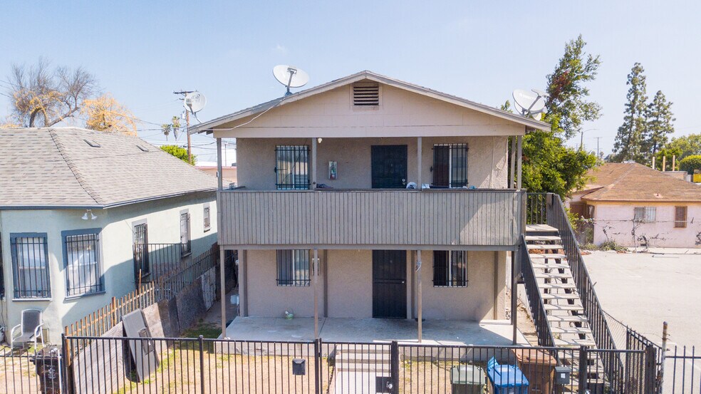 More Photos Of , Los Angeles Multifamily For Sale