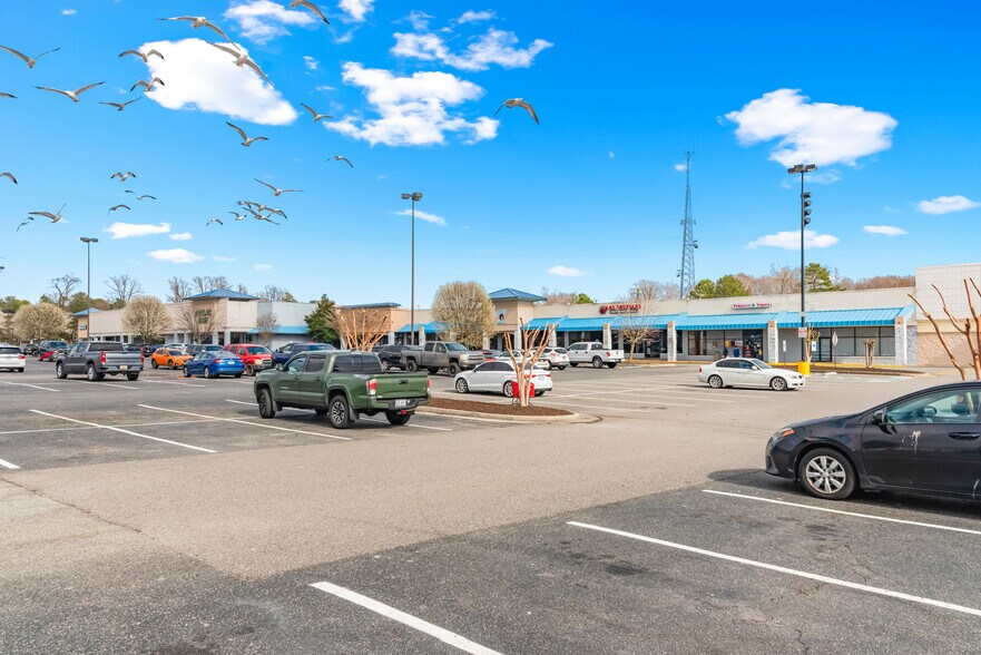 More Photos Of 6533-6585 Market Dr, Gloucester Unknown For Lease