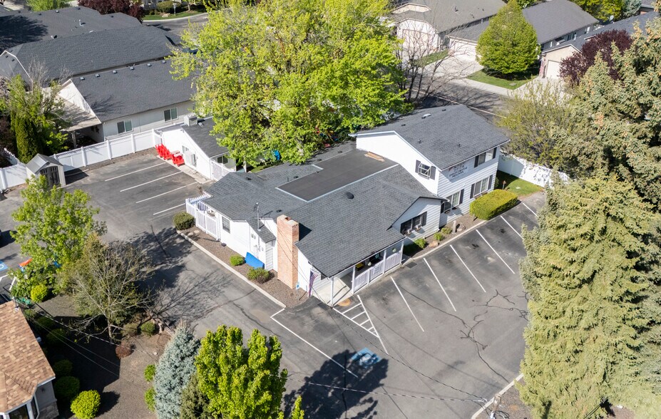 More Photos Of 1275 E State St, Eagle Daycare Center For Sale