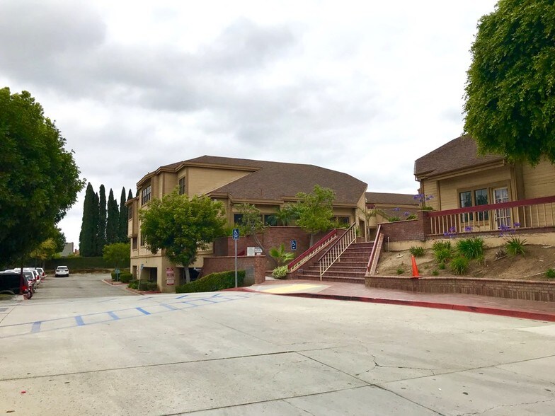 More Photos Of 13252 Garden Grove Blvd, Garden Grove Medical For Lease