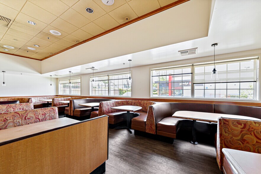 More Photos Of 1317 S Lone Hill Ave, Glendora Restaurant For Lease