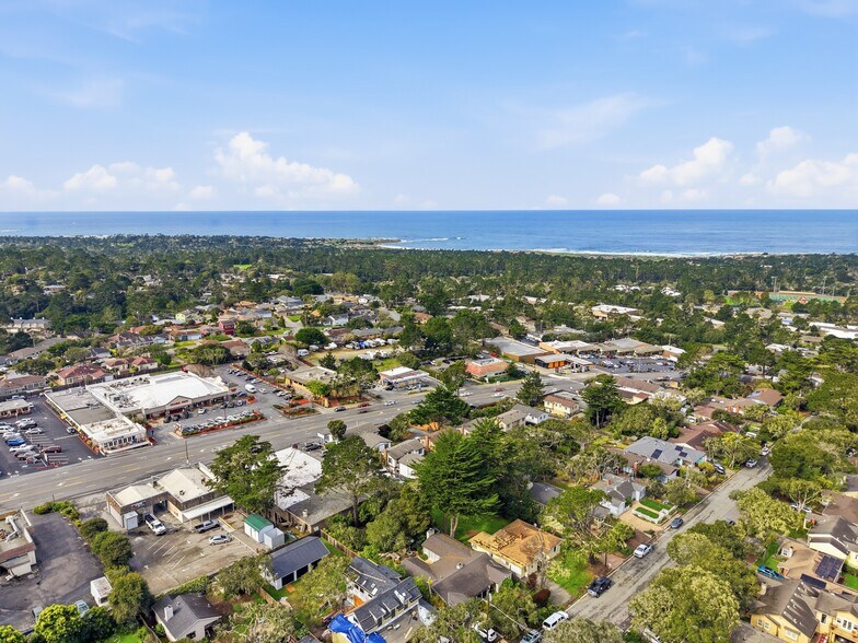 More Photos Of 1157 Forest Ave, Pacific Grove Freestanding For Sale