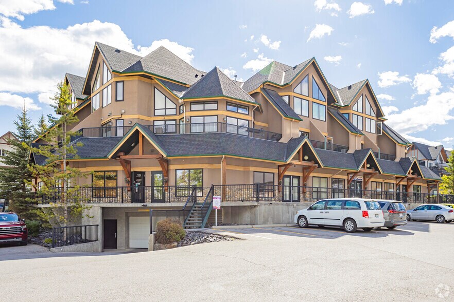 More Photos Of 104 Kananaskis Way, Canmore General Retail For Sale