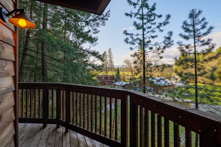 More Photos Of 3305 Dick George Rd, Cave Junction Hospitality For Sale