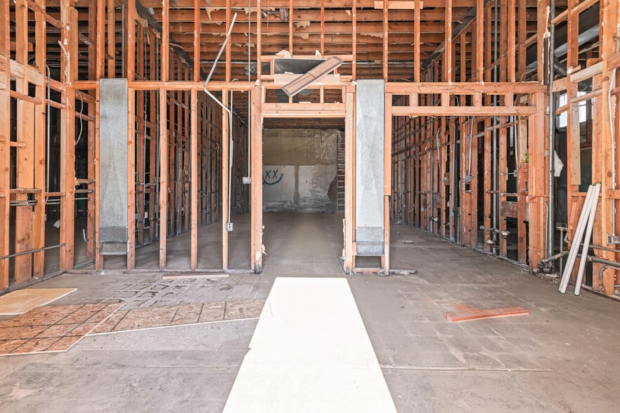 More Photos Of 1580 Washington Blvd, Ogden Storefront For Sale