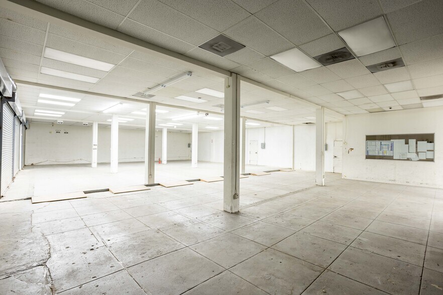 More Photos Of 1250 S Broadway, Los Angeles Warehouse For Sale