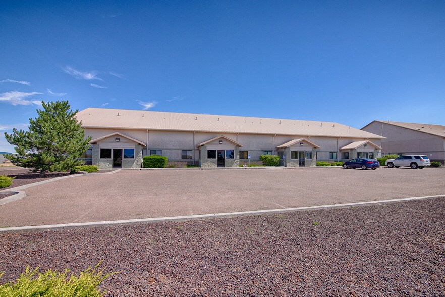 More Photos Of 1321 E Lumbermans Loop, Show Low Warehouse For Lease