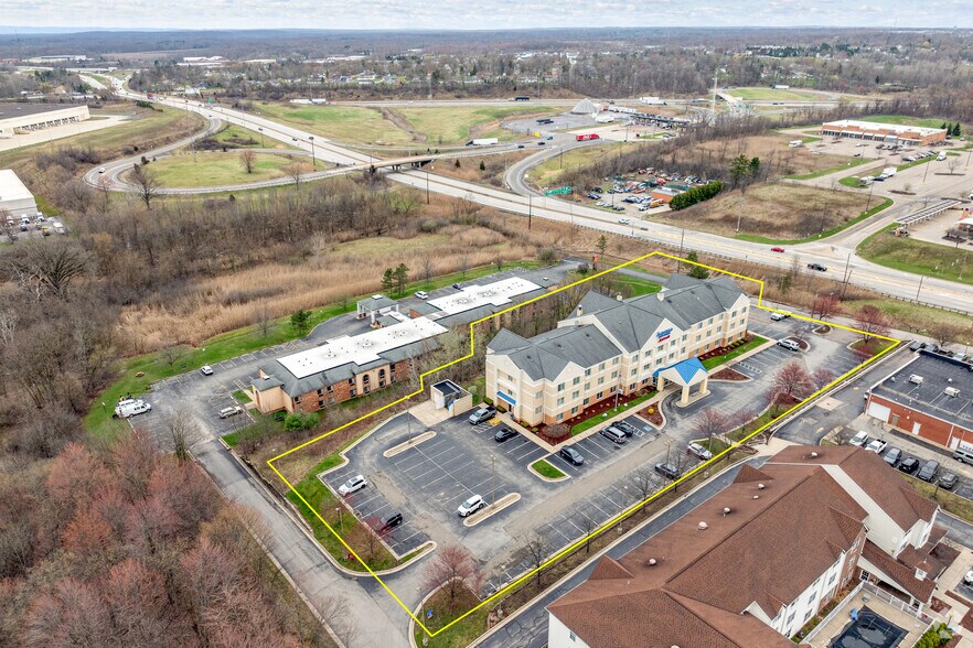 More Photos Of 9783 State Route 14, Streetsboro Hotel For Sale