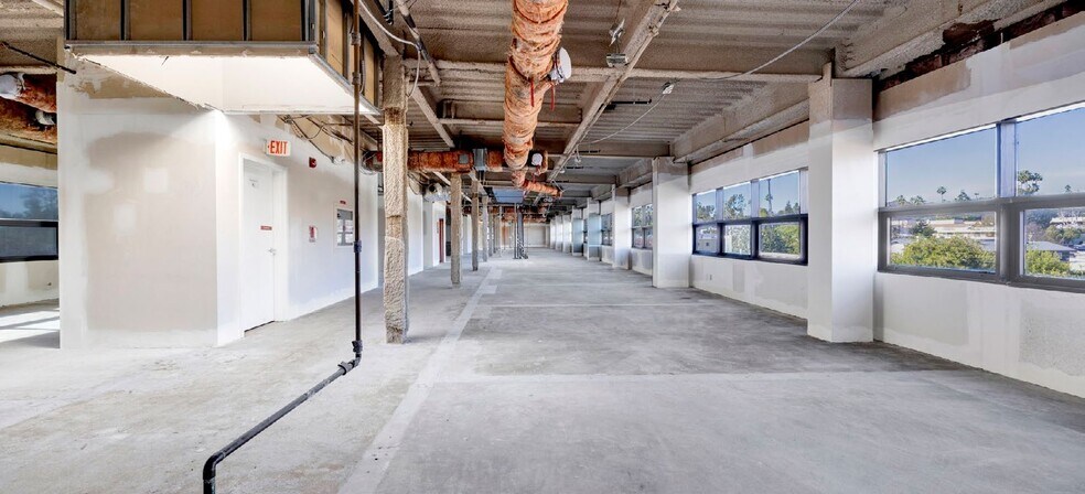 More Photos Of 66 Hurlbut St, Pasadena Medical For Lease