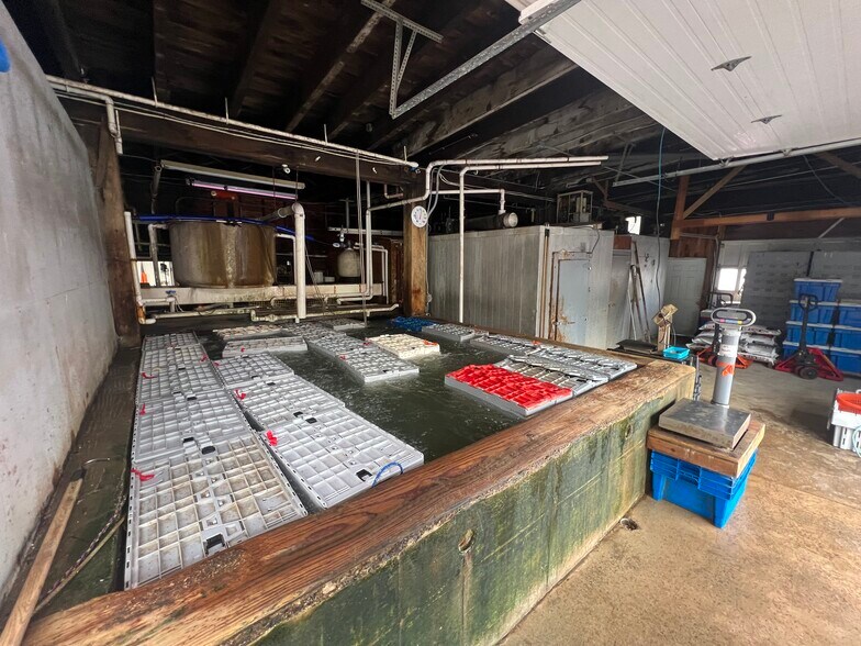More Photos Of 9 Water St, Kittery General Retail For Lease
