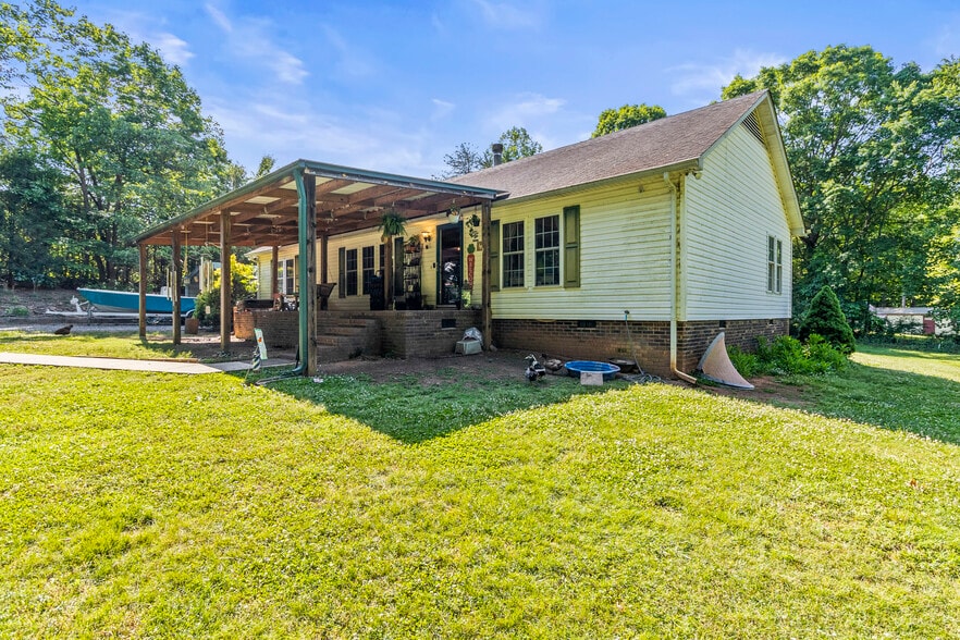 More Photos Of 4155 Slanting Bridge Rd, Sherrills Ford Land For Sale