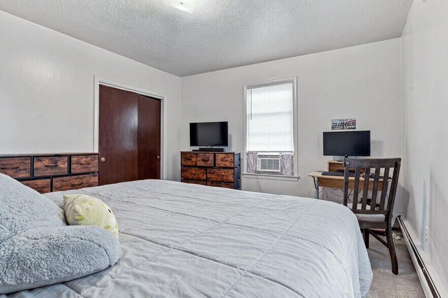 More Photos Of 32 Northeast St, Woonsocket Apartments For Sale