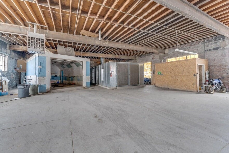 More Photos Of 430 E Main St, Trinidad Industrial For Sale