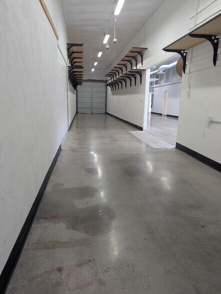 More Photos Of 530 Cypress Ave, Hermosa Beach Warehouse For Lease