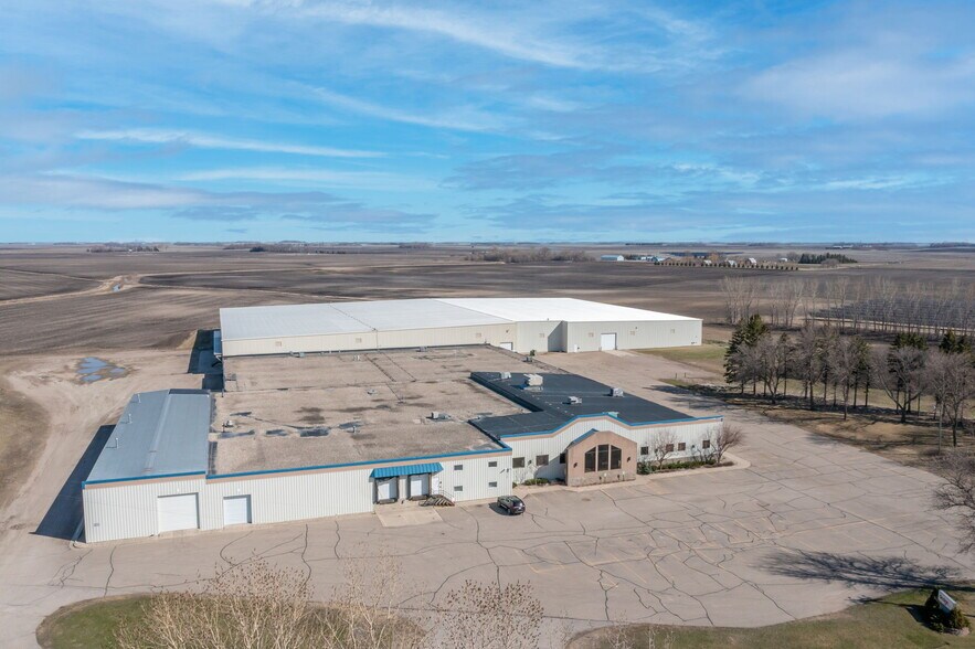 More Photos Of 223 1st Ave SE, Clara City Distribution For Lease