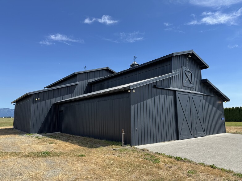 More Photos Of 14285 Laconner Whitney rd, Mount Vernon General Retail For Lease