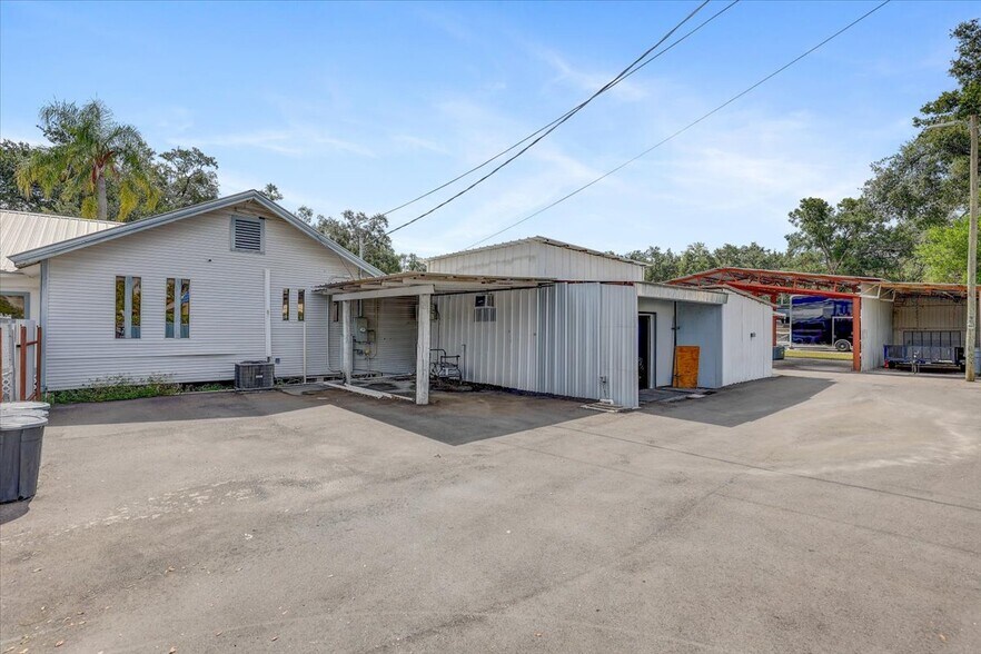 More Photos Of 11309 E US Highway 92, Seffner Warehouse For Sale