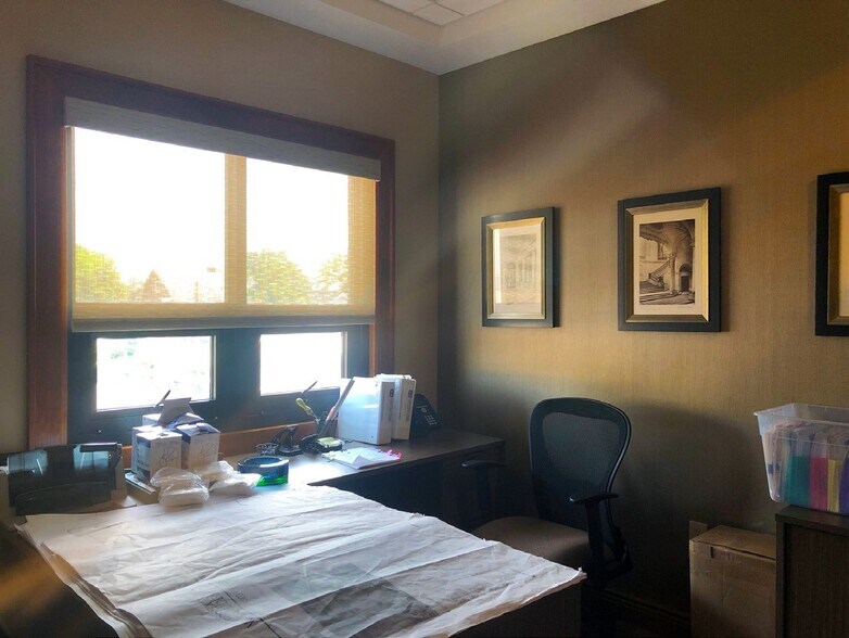 More Photos Of 208 Russell Pl, Hackensack Office For Sale