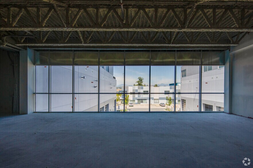 More Photos Of 15315 66 Ave, Surrey Office For Sale