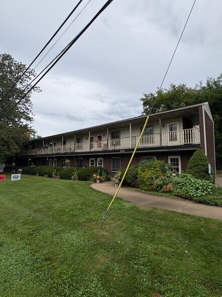 More Photos Of 869 Legan Ct, Coventry Township Apartments For Sale