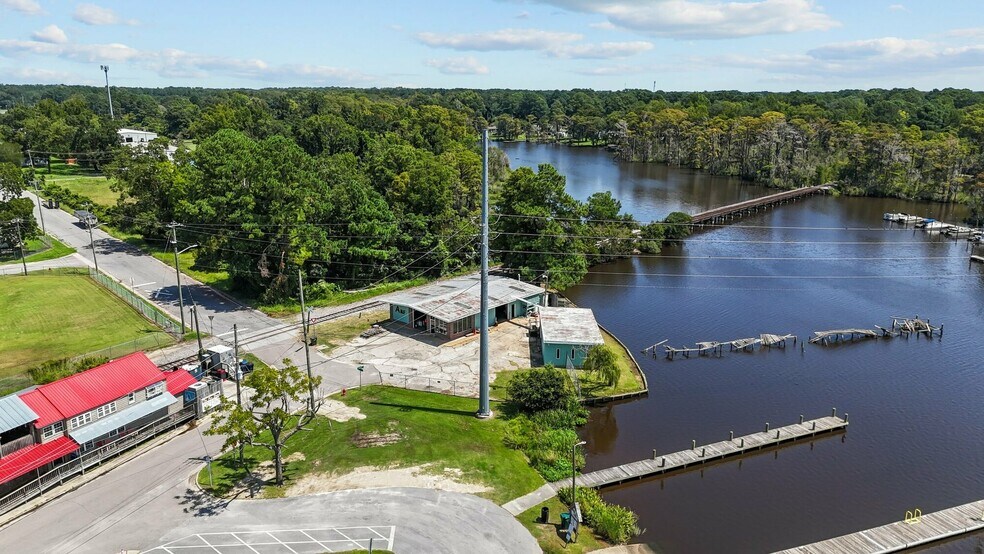 More Photos Of 1054 E Main St, Washington General Retail For Sale