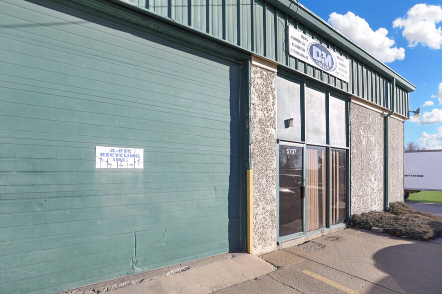 Primary Photo Of 1717-5765 NE 58th Ave, Des Moines Industrial For Sale