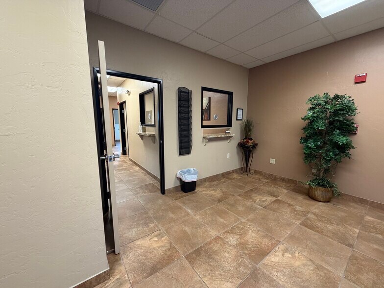 More Photos Of 12409 W Indian School Rd, Avondale Office For Sale