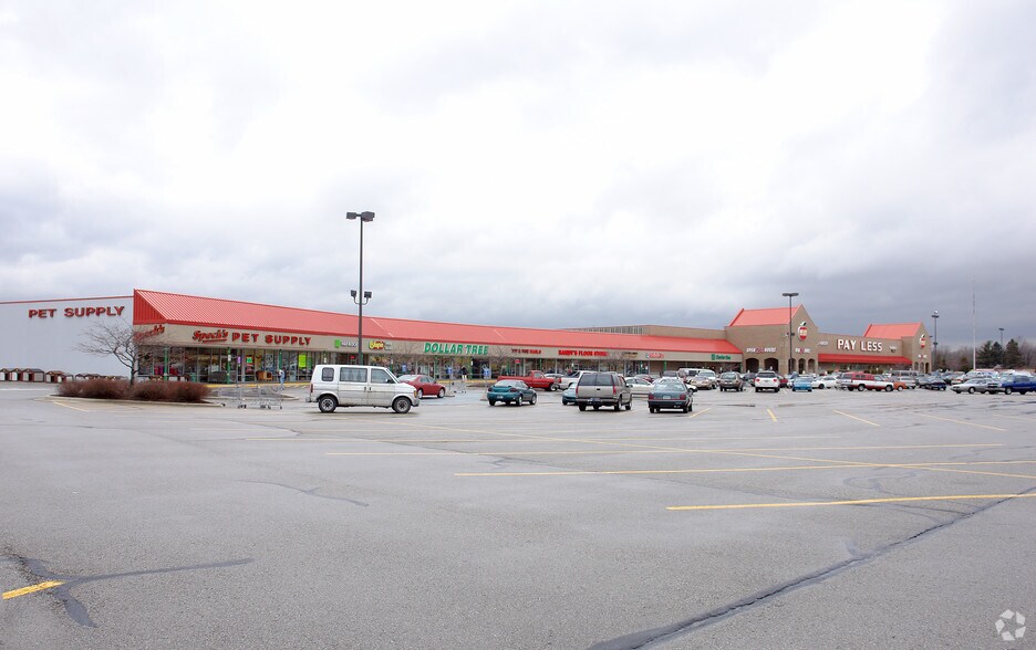 More Photos Of 1801-1849 N Scatterfield Rd, Anderson Unknown For Lease