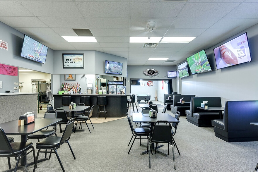 More Photos Of 1818 Central Ave, Auburn General Retail For Sale